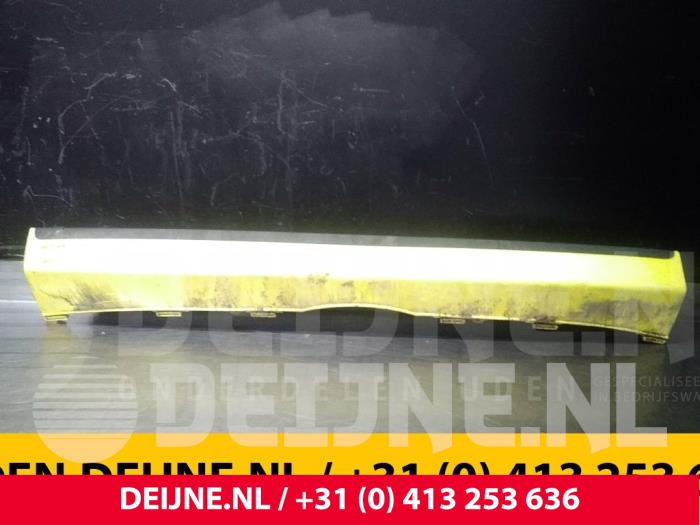 Mercedes Sprinter Rear bumper component, central O42131