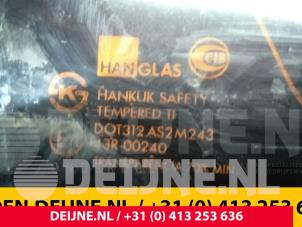 Hyundai H200 Minibus/van rear door window O43925 photo 3