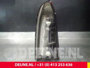 Opel Astra Achterlicht links O44093 foto 2
