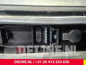 Renault Kangoo Rücklicht links O44385 foto 3