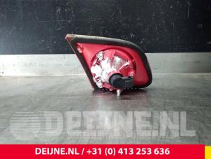 Volkswagen Passat Rücklicht rechts O44704 foto 2