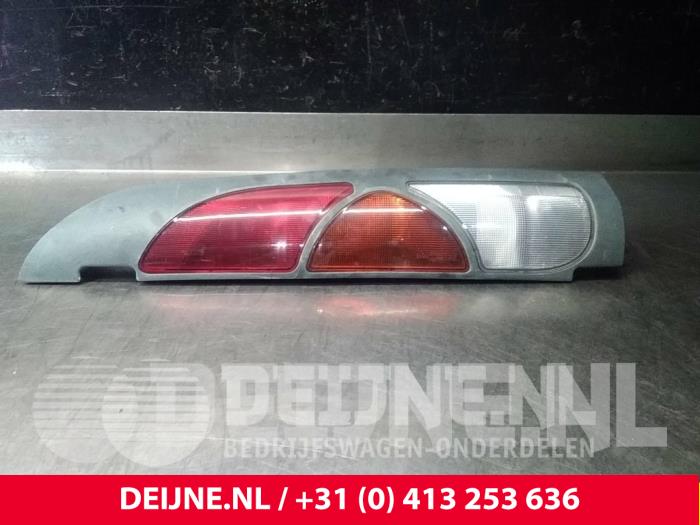 Renault Kangoo Taillight, right O44887