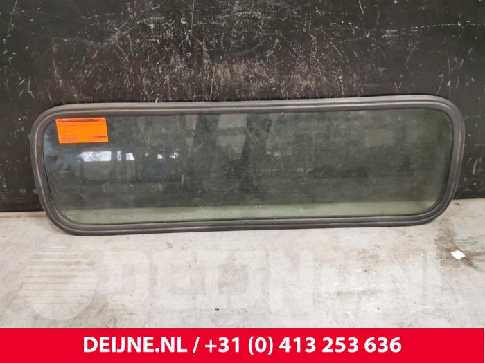 Mitsubishi Canter Fenster hinten O45031