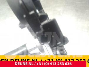 Ford Focus Scheibenwischermotor hinten O45065 foto 3