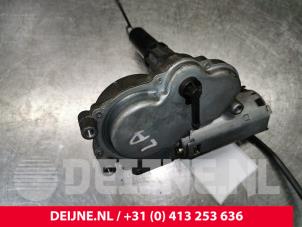 Ford Transit Rear wiper motor O45077 photo 2