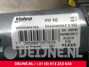 Volkswagen Polo Rear wiper motor O45156 photo 3