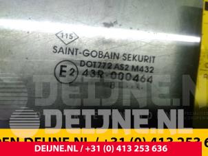 Renault Mascott Door window 2-door, right O45472 photo 2