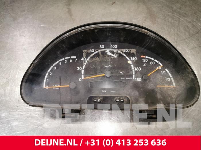 Mercedes Sprinter Tacho - Kombiinstrument KM O46122