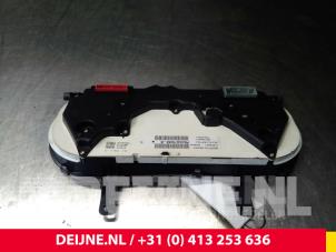 Opel Vivaro Kilometerteller KM O46178 foto 2