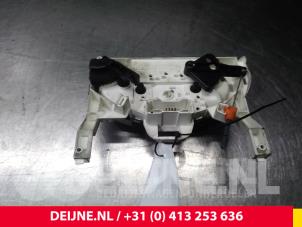 Opel Vivaro Heater control panel O46709 photo 2