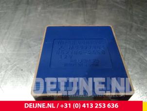 Mitsubishi Canter Scheibenwischer Modul O47983 foto 3