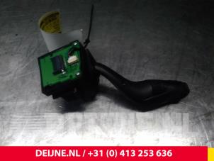 Ford Focus Ruitenwis Schakelaar O48013 foto 2