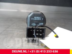 Opel Movano Mirror switch O48214 photo 2