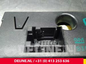 Opel Vivaro Interior display O48309 photo 3