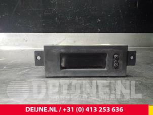 Gebruikte Display Interieur Opel Vivaro 1.9 DTI 16V Prijs € 6,05 Inclusief btw aangeboden door van Deijne Onderdelen Uden B.V.