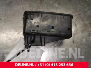 Opel Corsa Electric window switch O48472 photo 3