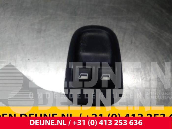 Peugeot 206 Electric window switch O48589