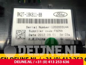 Ford Transit Custom Radiobedienfeld O48688 foto 2
