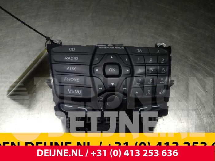 Ford Transit Connect Radiobedienfeld O48700