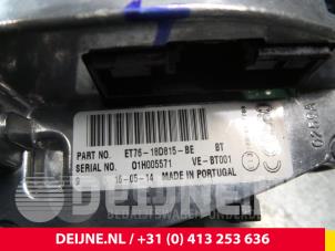 Ford Transit Courier Radio control panel O48704 photo 2