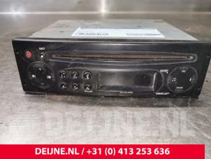 Opel Vivaro Radio O48839 foto 2