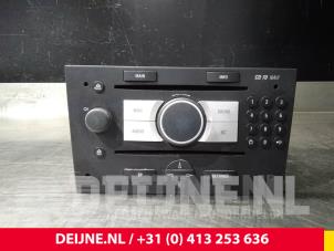 Gebruikte Radio Opel Combo (Corsa C) 1.7 CDTi 16V Prijs € 60,50 Inclusief btw aangeboden door van Deijne Onderdelen Uden B.V.