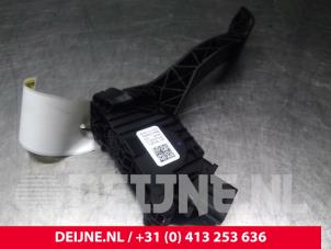 Volkswagen Polo Gaspedal O49440 foto 2