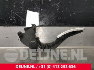 Renault Megane Accelerator pedal O49528 photo 2