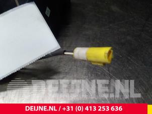 Iveco Daily Front seatbelt, left O49779 photo 3