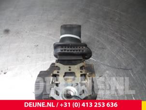 Opel Movano Front seatbelt, right O49908 photo 2