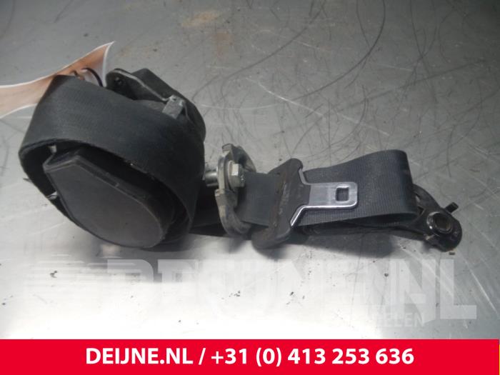 Nissan Primastar Sicherheitsgurt rechts vorne O50019