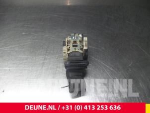 Renault Kangoo Veiligheidsgordel rechts-voor O50107 foto 2
