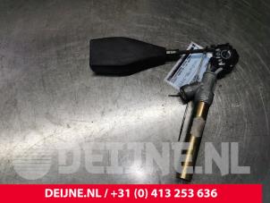 Renault Trafic Front seatbelt buckle, centre O50132 photo 3