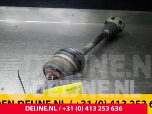 Gebruikte Steekas links-voor Volkswagen Transporter T5 2.0 TDI DRF Prijs € 121,00 Inclusief btw aangeboden door van Deijne Onderdelen Uden B.V.