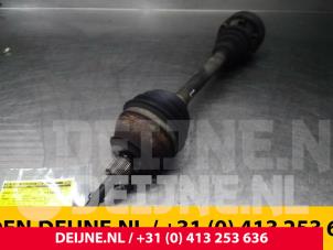 Gebruikte Homokineetas links-voor Volkswagen Transporter/Caravelle T4 1.9 TDI Prijs € 60,50 Inclusief btw aangeboden door van Deijne Onderdelen Uden B.V.