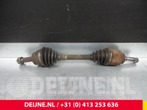 Gebruikte Aandrijfas links-voor Fiat Doblo Cargo (223) 1.9 JTD Prijs € 48,40 Inclusief btw aangeboden door van Deijne Onderdelen Uden B.V.