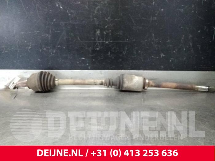Opel Vivaro Aandrijfas rechts-voor O51047