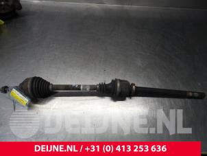 Opel Vivaro Aandrijfas rechts-voor O51053 foto 3