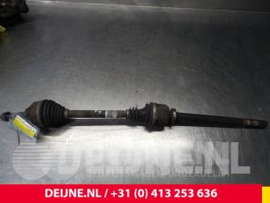 Opel Vivaro Aandrijfas rechts-voor O51053 foto 4