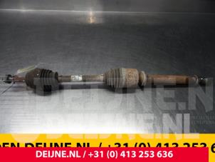 Nissan Kubistar Aandrijfas rechts-voor O51263 foto 2