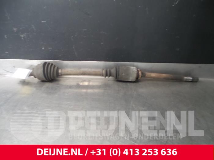 Renault Trafic Aandrijfas rechts-voor O51397