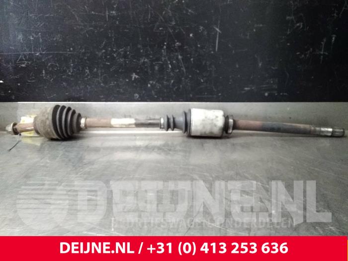 Renault Trafic Aandrijfas rechts-voor O51398