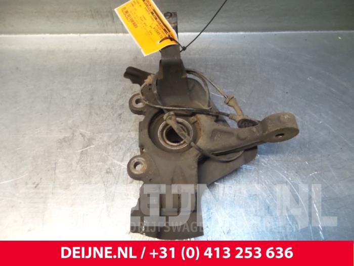 Opel Combo Fusee rechts-voor O52352