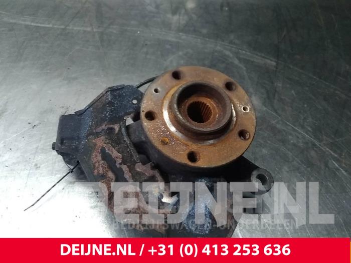Peugeot Expert Fusee rechts-voor O52536