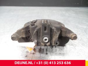 Nissan NV200 Bremszange links vorne O52907 foto 3