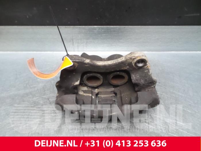 Nissan Interstar Bremszange links vorne O52912