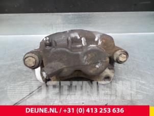Nissan Interstar Front brake calliper, left O52912 photo 2