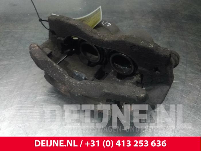 Iveco New Daily Remklauw (Tang) links-voor O52929