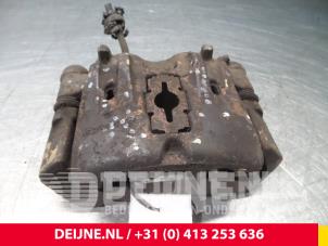 Iveco Daily Remklauw (Tang) links-voor O52937 foto 2