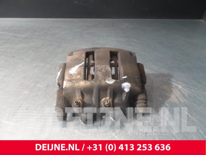 Renault Master Remklauw (Tang) links-voor O53032